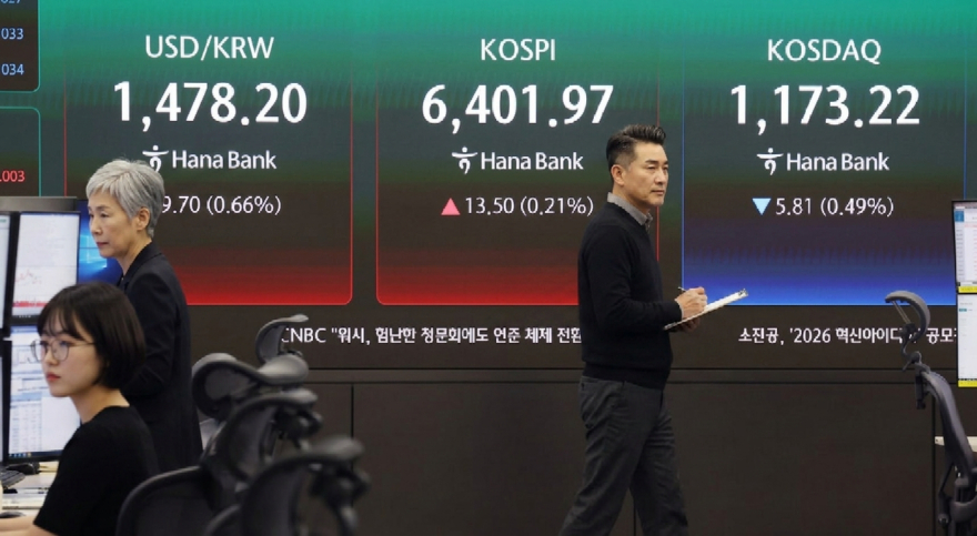 코스피 장중 6,400선 돌파…신고가 종목 39개 쏟아져.jpg
