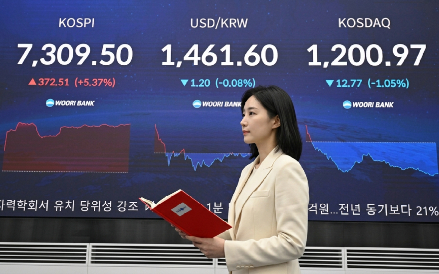 '26만 전자·160만 닉스' 코스피 7,000선 첫 돌파.jpg