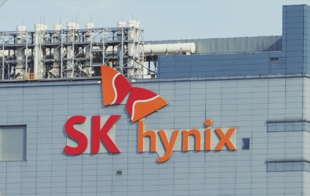 SK하이닉스, 코스피 시가총액 1위 기록…AI 반도체 수요 확대 속 HBM 경쟁력 부각